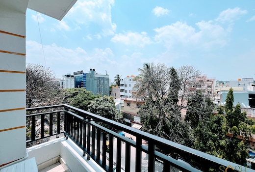 Premium 2BHK Work & Family Friendly Great Area