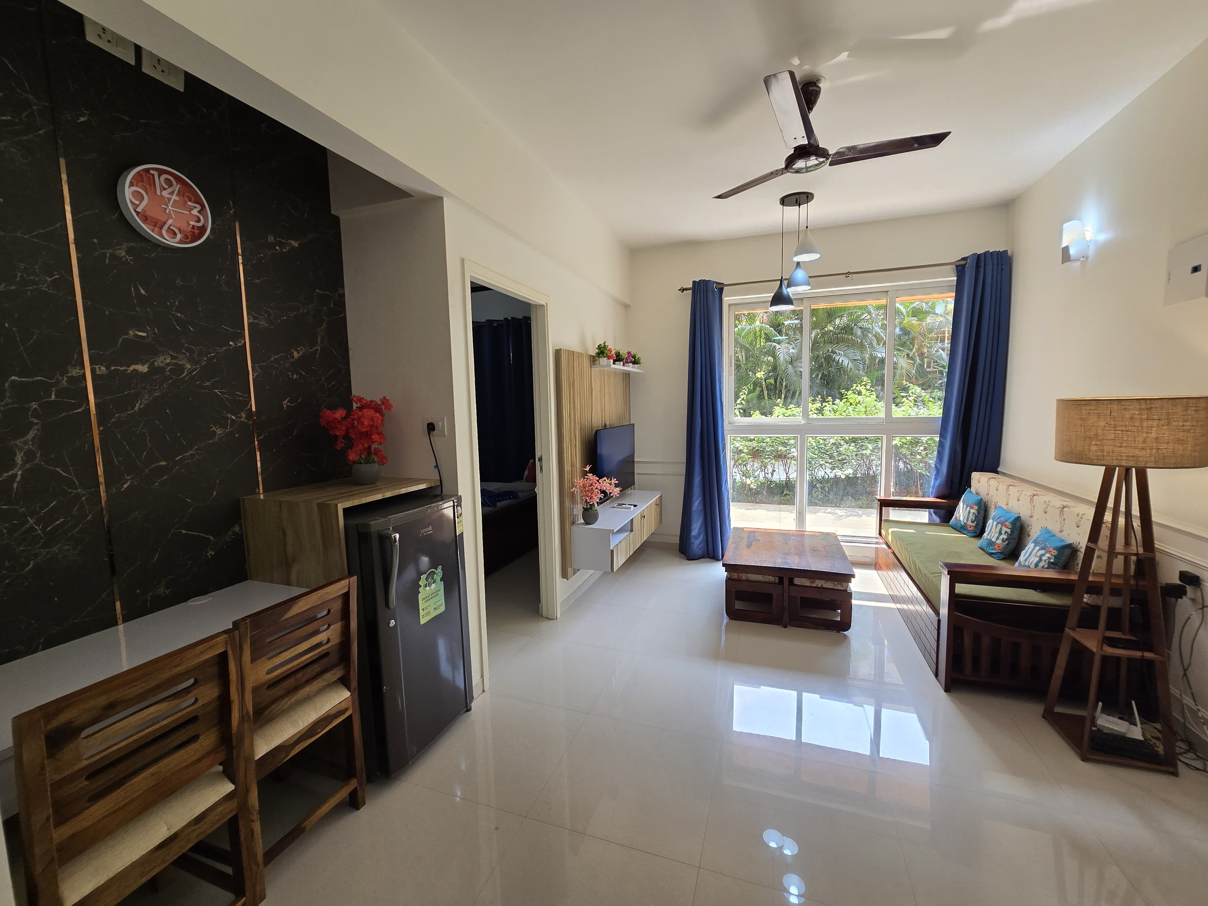 Sunshine Retreat 1BHK Apt Zennova Stays. - Tap to explore photos