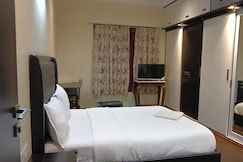 Balaji apartment 1 crystal bay Kalyani Nagar, Pune