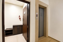 Fab Hotel MV Galaxy, Pune