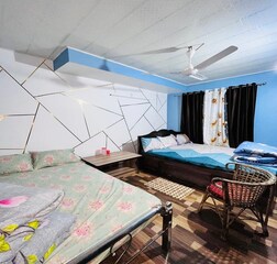 Delxue Room