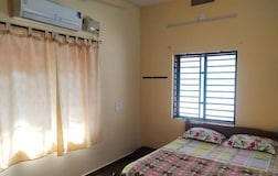 Bed room 1