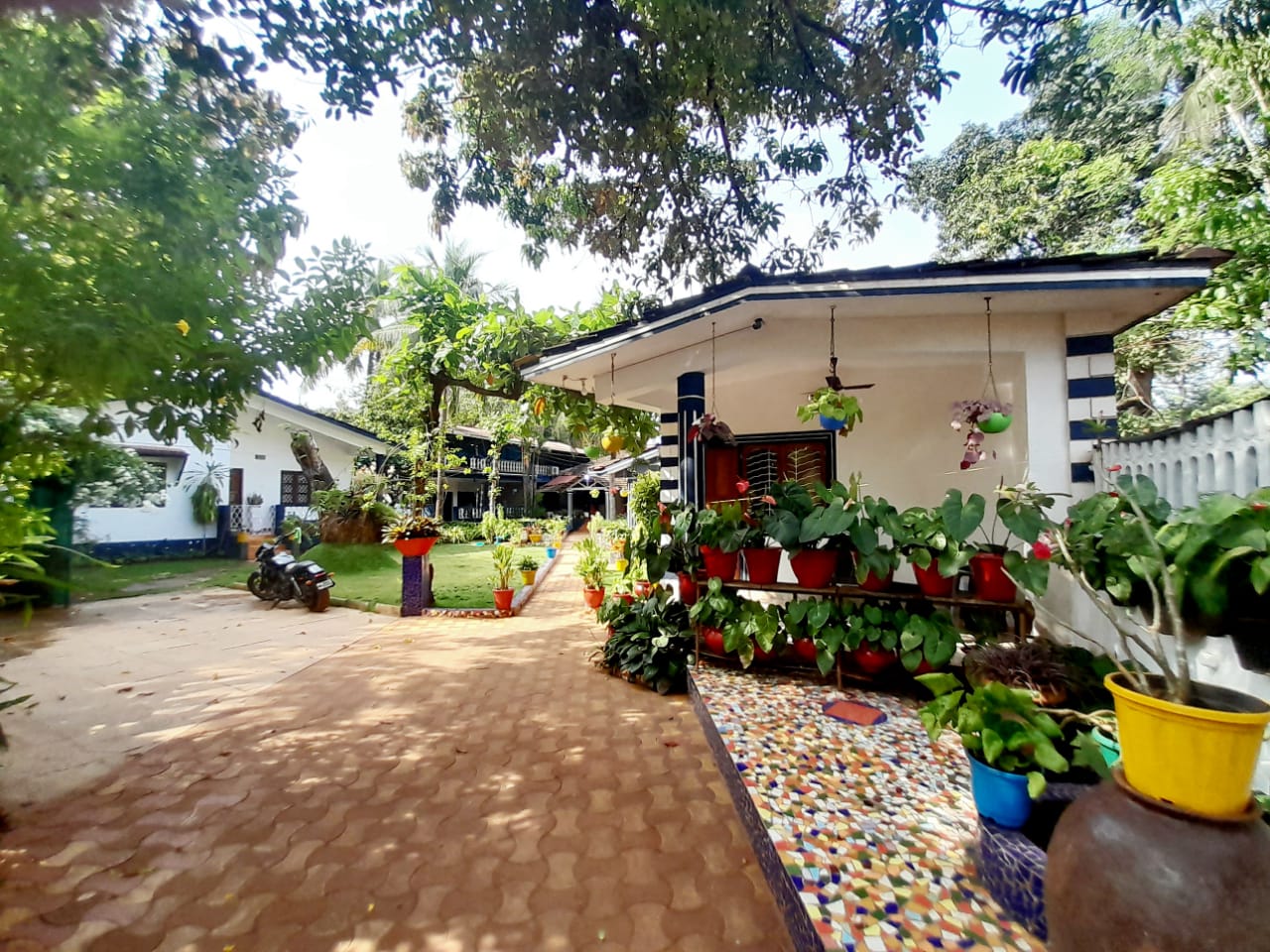 Quad homestay 1BHK - Tap to explore photos