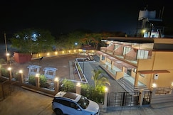Saputara Weekend Home | Entire 5 BHK Villa, Hatgad
