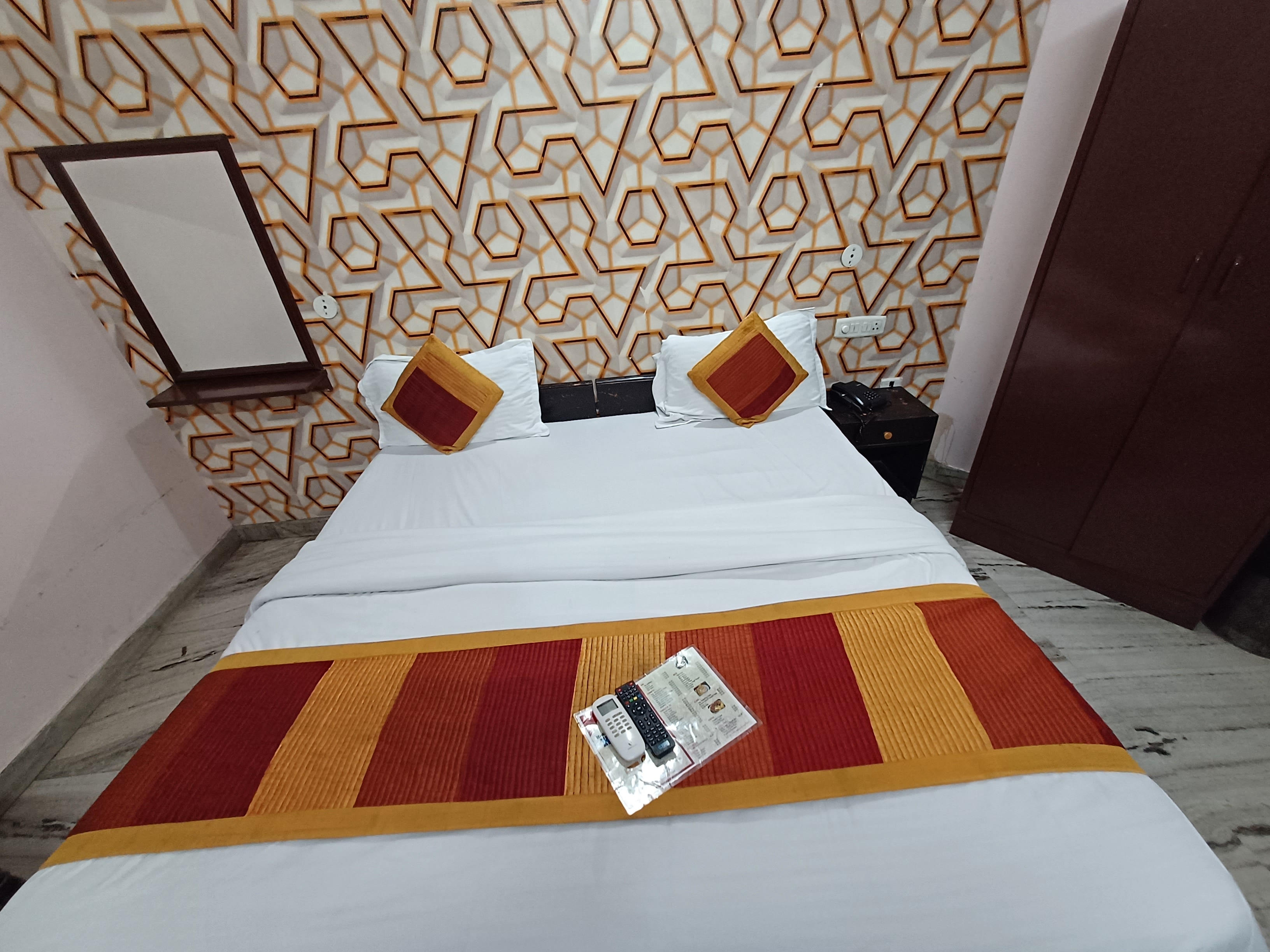 Hotel Kartikey - Tap to explore photos