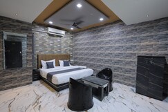 Hotel MR, Rajkot