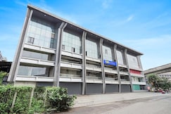 FabHotel The Park View, Surat