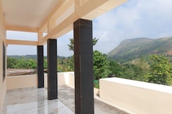 Georgian 4 BHK Villa, Vagamon
