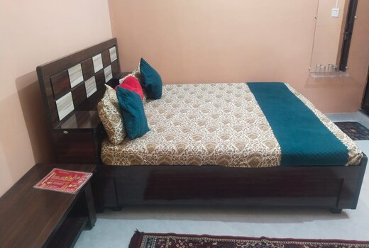 Kusum guest House