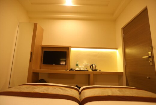 Nestlay Rooms Vanagaram Chennai Inr 1201 Off 2 0 0 0 Hotel Price Address Reviews