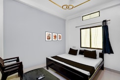 SPOT ON Aarya Guest House, Varanasi