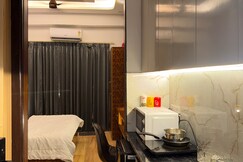 Bnb kaveri city center, Greater Noida