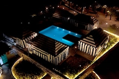 Badi Meadows Near Fateh Sagar, Udaipur