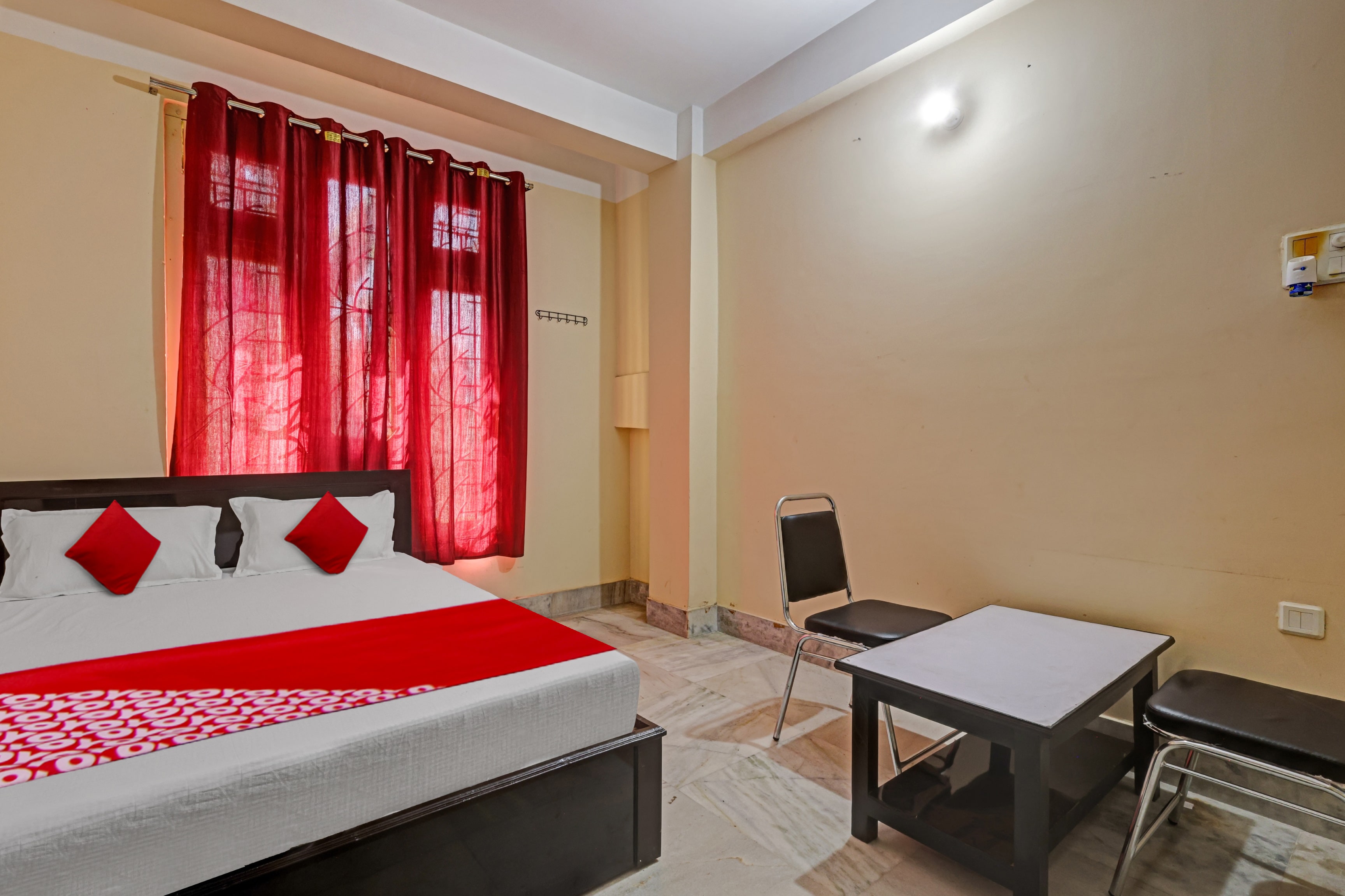 Hotel O Metro Guest House - Tap to explore photos