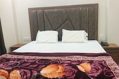 R B Hotel, Mainpuri