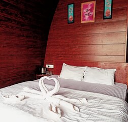 Budget Cozy Rooms