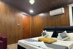 JP Glamping Resorts -1BHK Villa, Polur