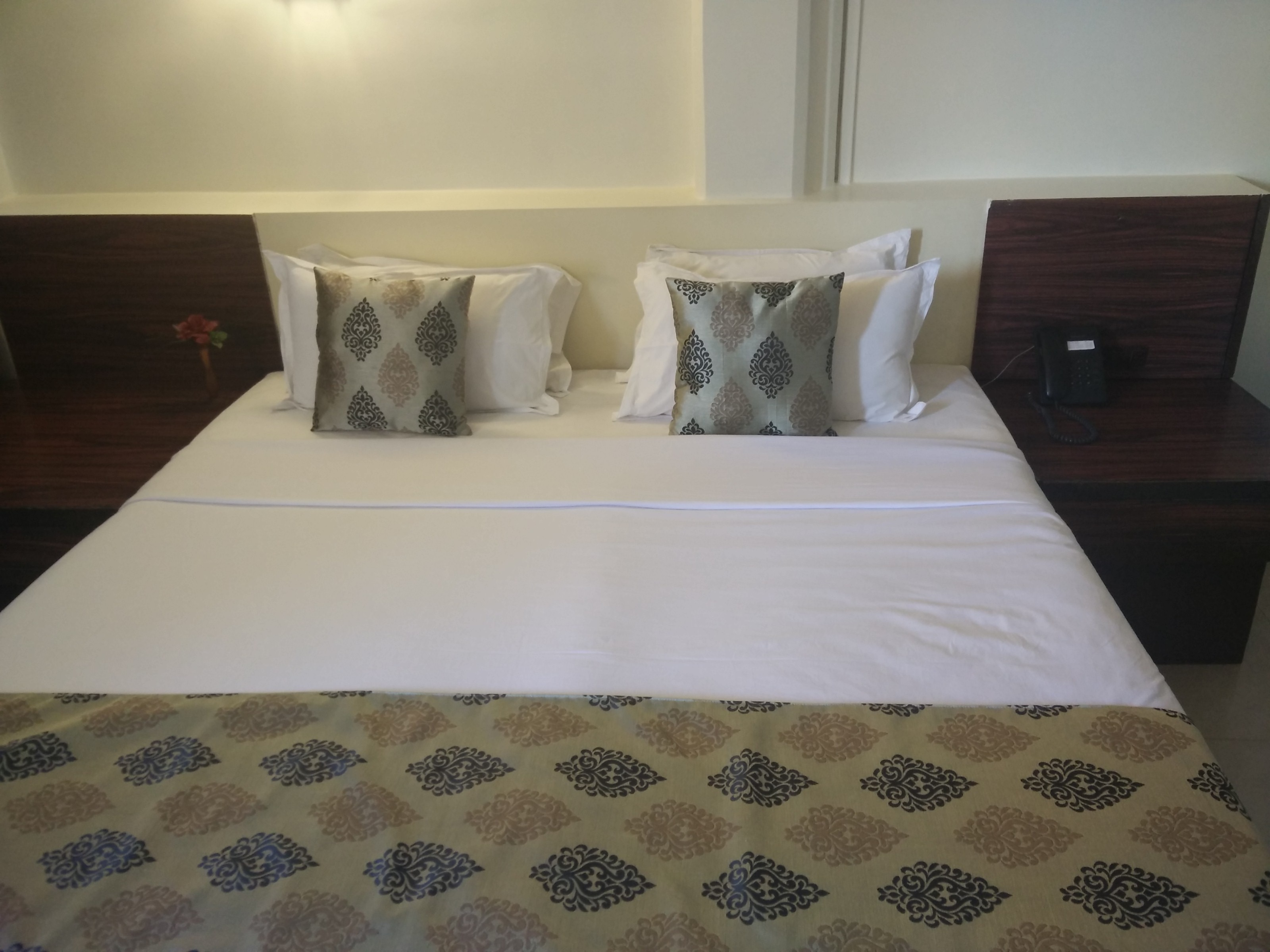 STRAND HOTEL - A Seafront Property 5