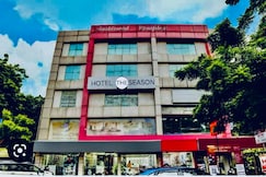 Hotel The Season, Ahmedabad