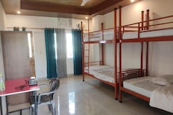 Hill Hoppers Dormitory, Mussoorie