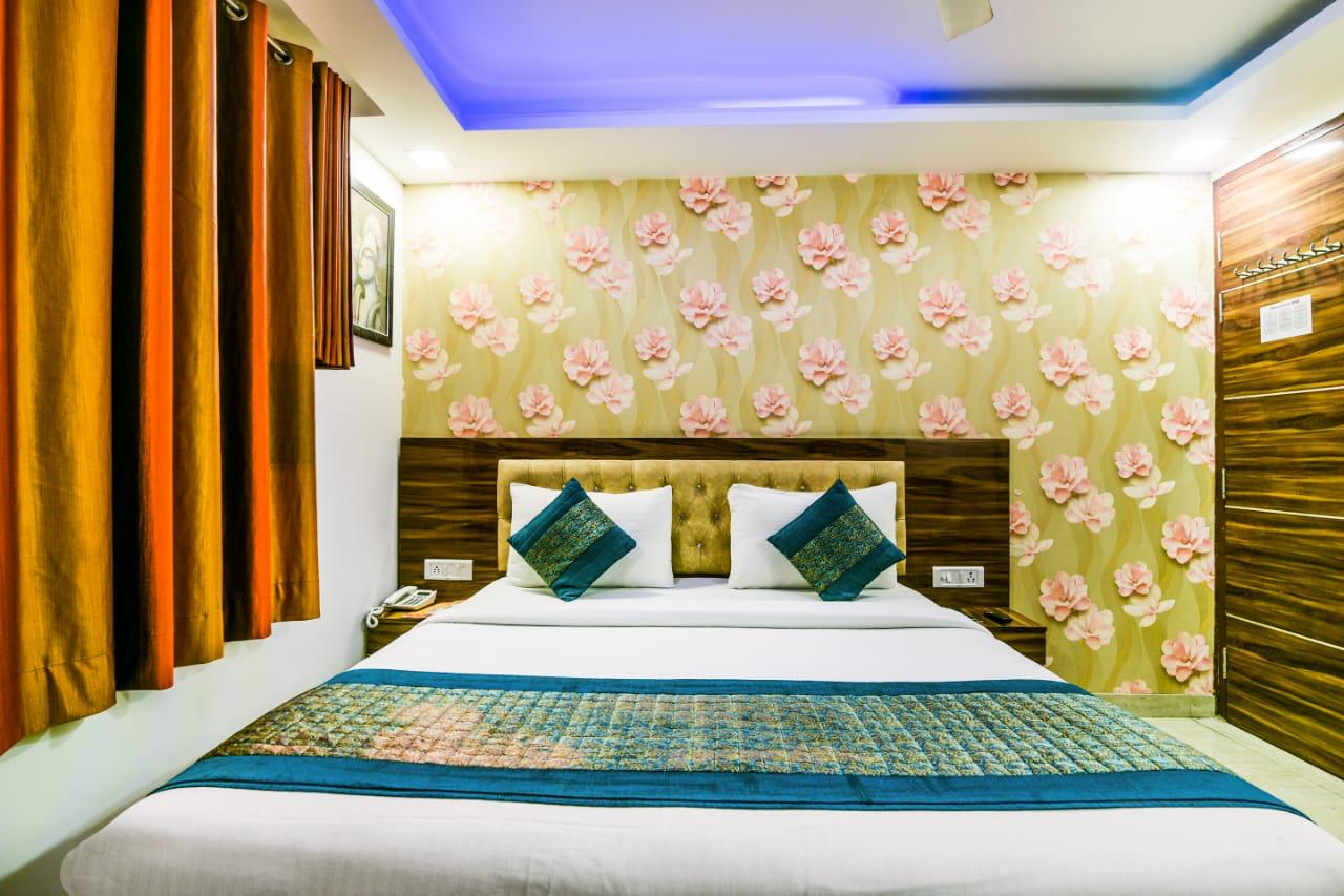 Hotel Pearl Delhi Airport - Tap to explore photos