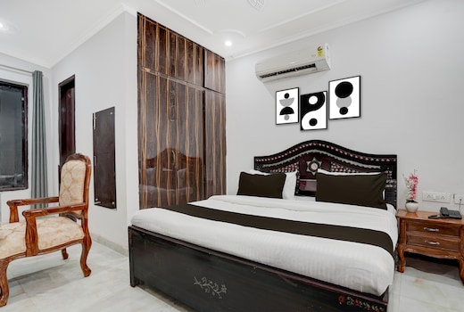 Townhouse Sector 46 Huda Market