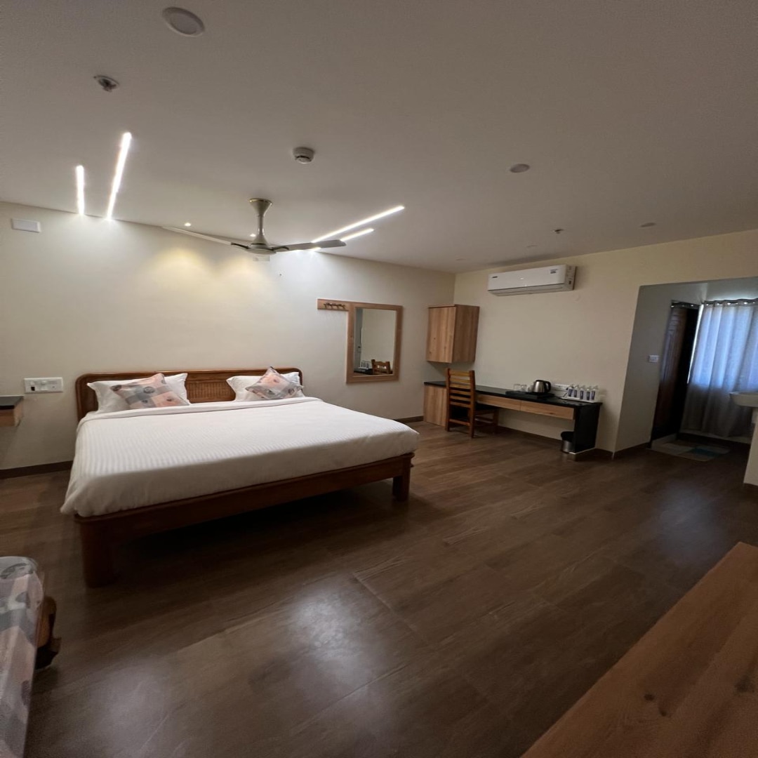Hotel Gokulam Grand - Tap to explore photos