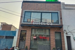 Hotel G2, Jalandhar