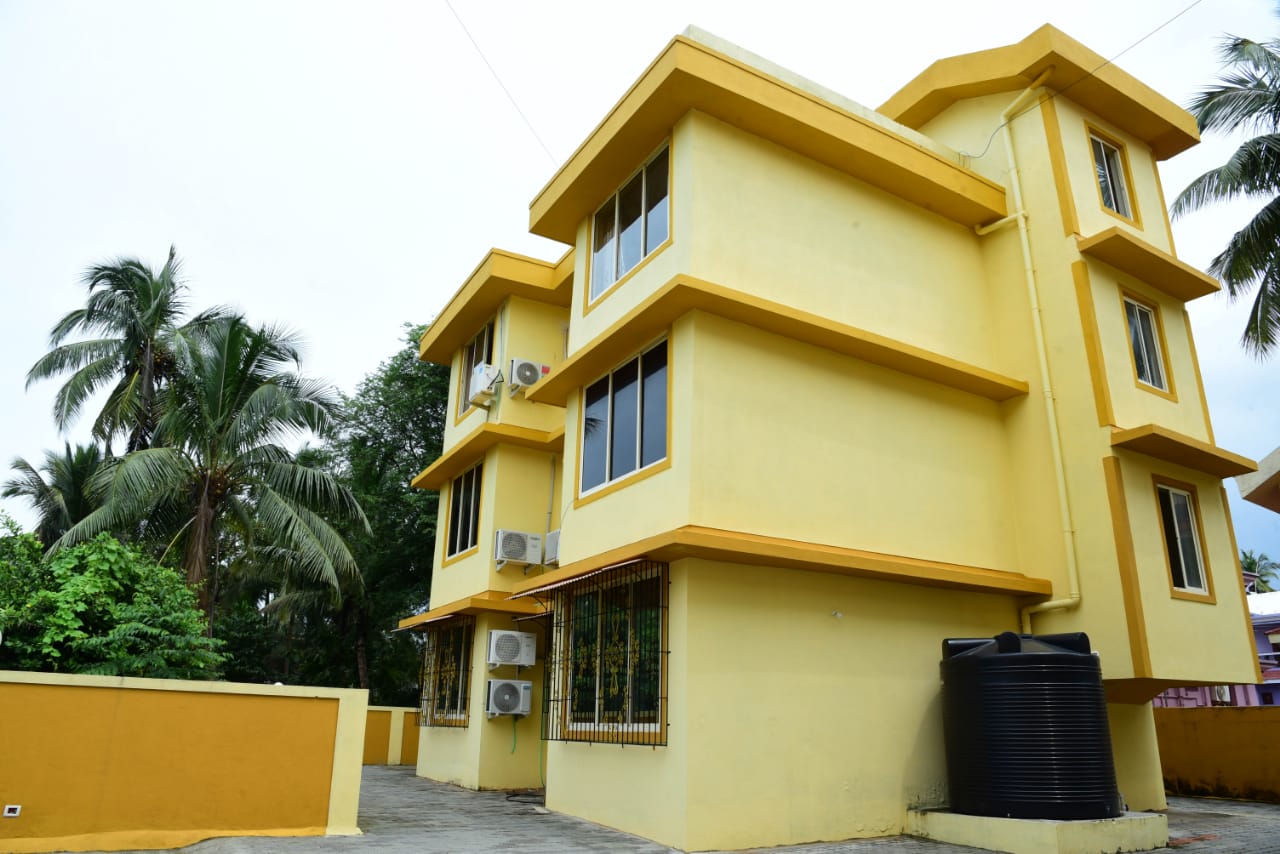 FieldStone 2 BHK AC Flat - Tap to explore photos
