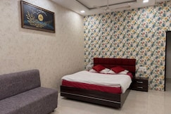 Hotel Tushar, Khambhat