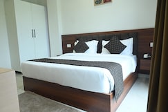 Hotel Poanta Paradise, Tyuni