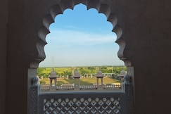 The Utopia Resort, Sehore