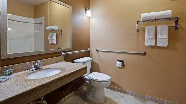 Best Western Granbury Inn & Suites - Tap to explore photos
