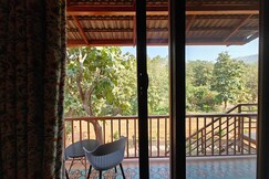 Jugnu @ Wildflower Farmstay Koshimbale Maharashtra, Kolad