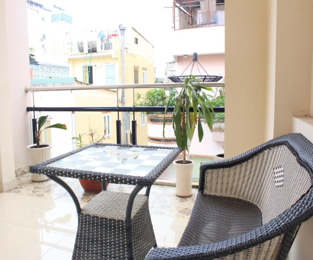 YaYa Sai Gon Hotel Bui Vien Walking Street - Tap to explore photos