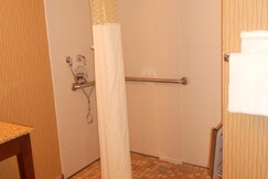 Hampton Inn & Suites Cincinnati/Uptown-University Area, Kenton