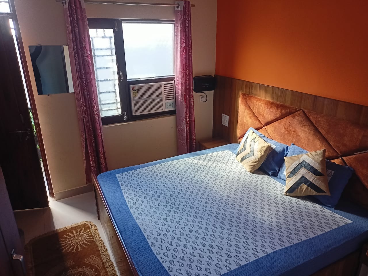SHREE JI HOMESTAY - Tap to explore photos