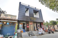 HOTEL O KRISHNA STAYS, Muradnagar