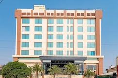 Golden Tulip Jaipur Kukas, Jaipur