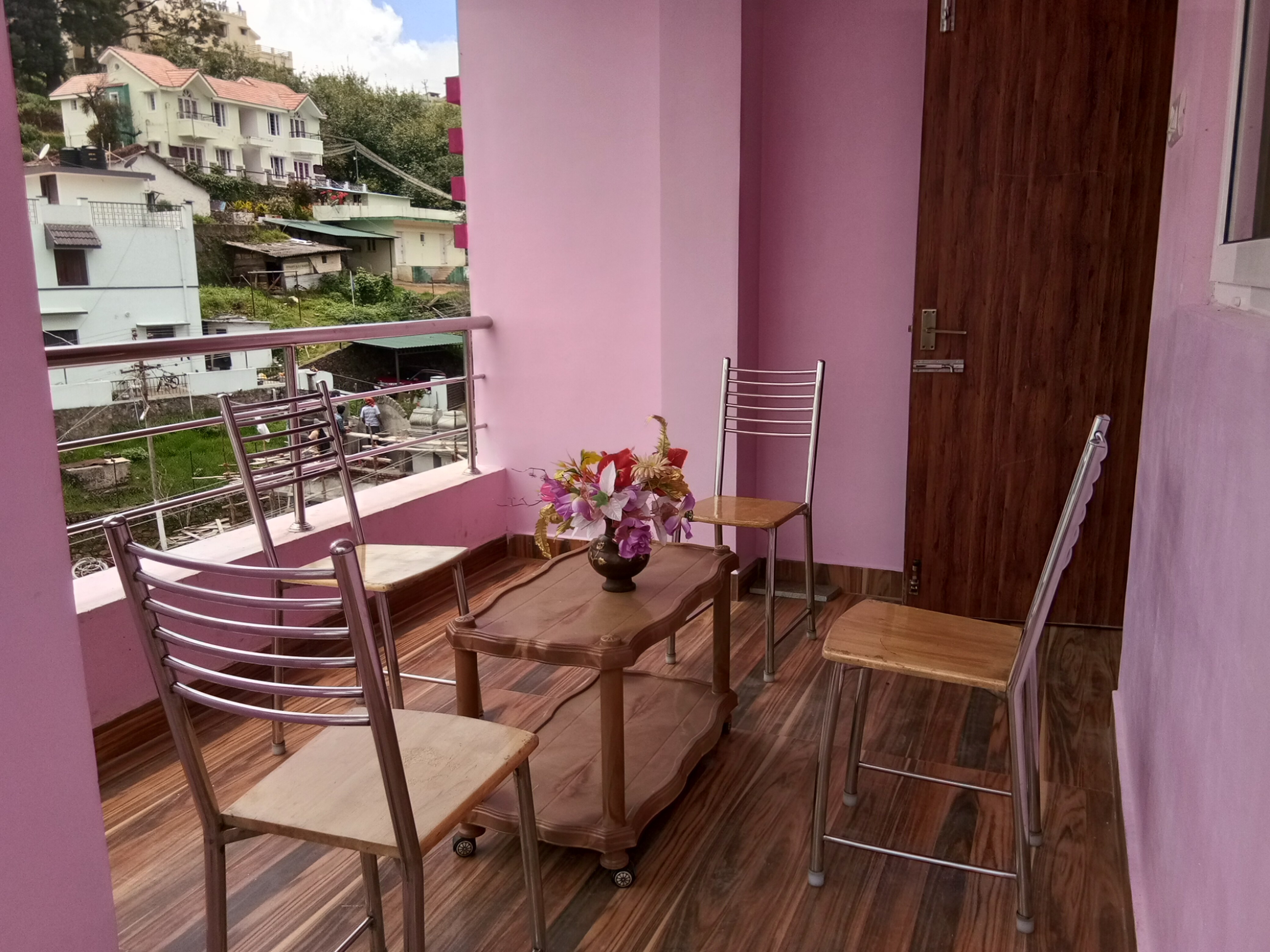 Green park homestay - Tap to explore photos