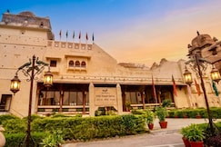 MPT Sheesh Mahal, Orchha, Orchha