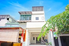 Hotel O Mandala Near Universitas Negeri Medan ( UNIMED ), Kota Medan