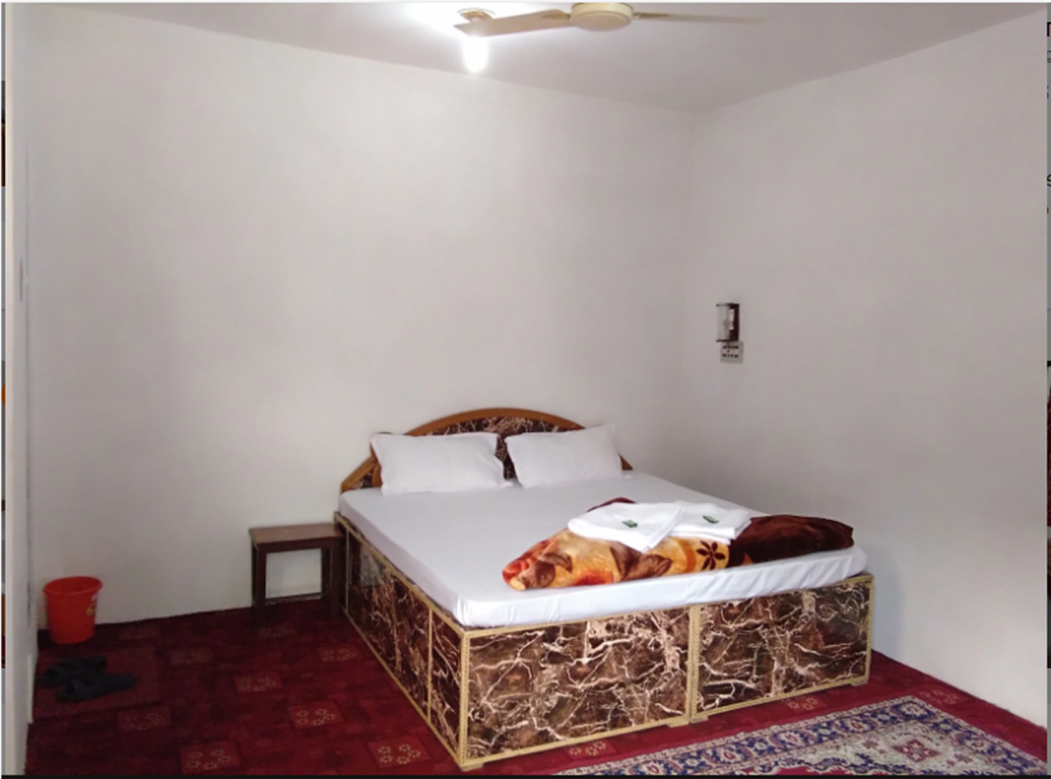 ZAGOO DELUXE GUEST HOUSE - Tap to explore photos