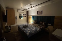 Kalm Stay in South Delhi, Delhi
