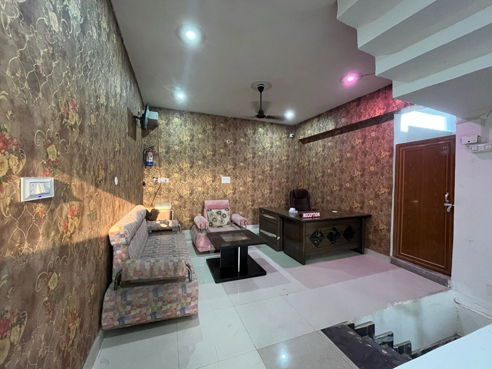 HOTEL O YASH RAJ PALACE - Tap to explore photos