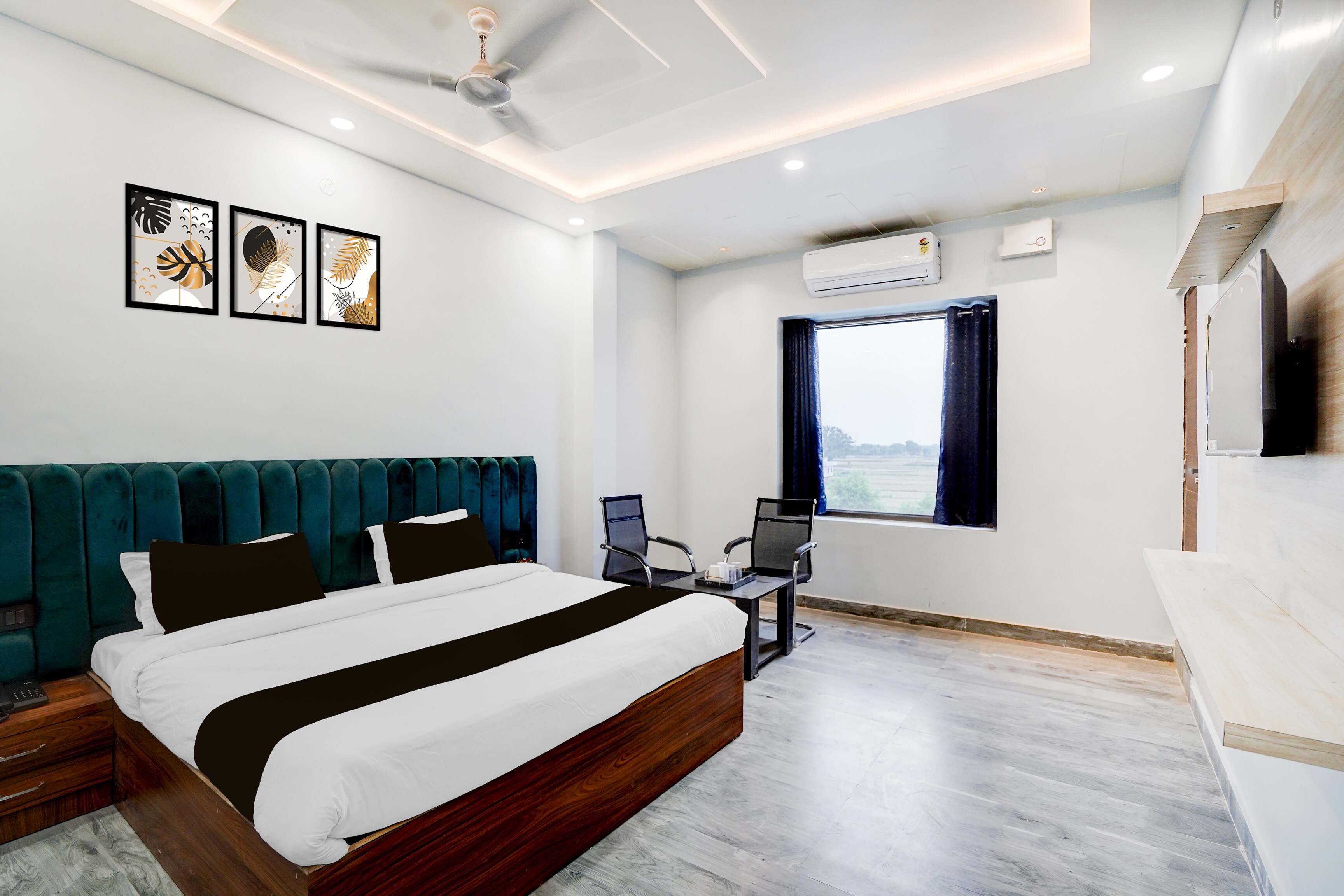 Super Hotel O Hanuman Gadi Formerly Alankar Lawn - Tap to explore photos