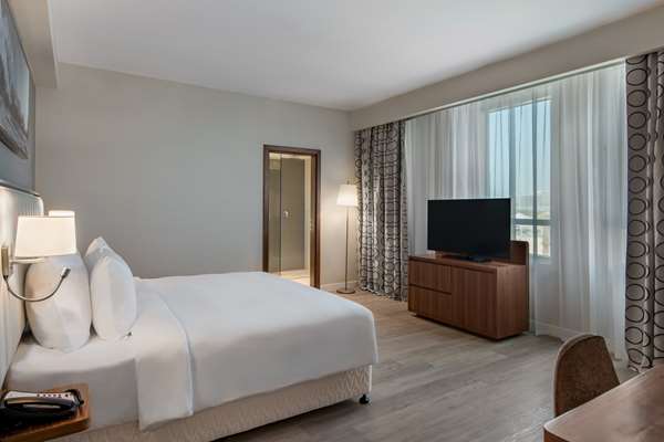 Radisson Resort Ras Al Khaimah Marjan Island - Tap to explore photos