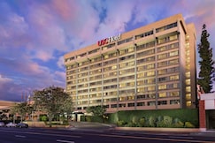 USC Hotel | No Resort Fees, Los Angeles