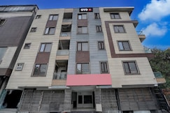 Hotel O Celebration Home, Delhi