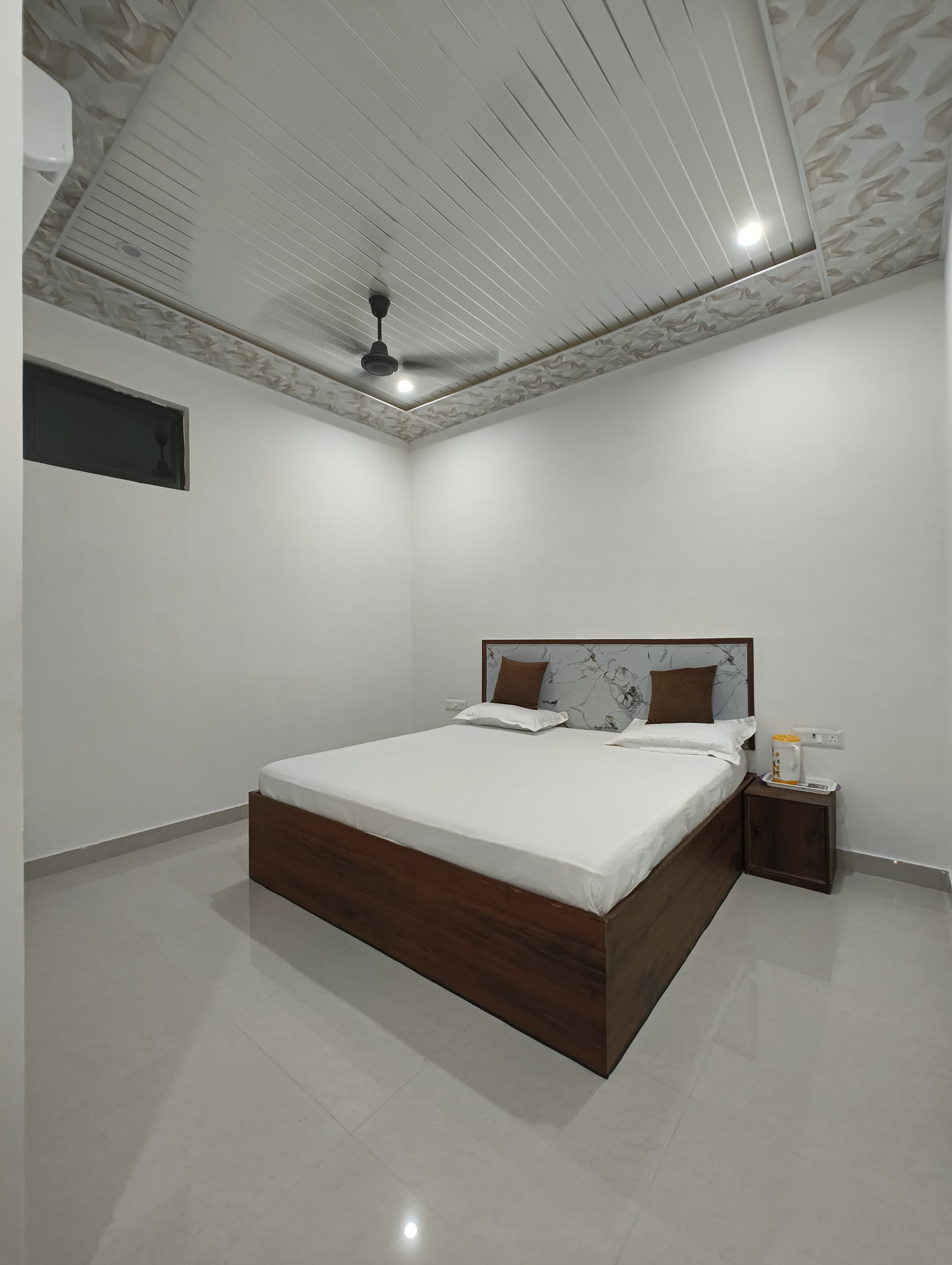 Indra home stay - Tap to explore photos